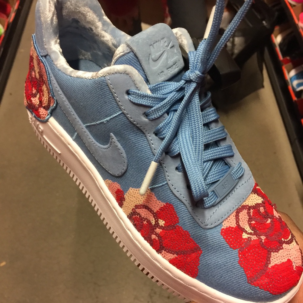 Nike Air Force